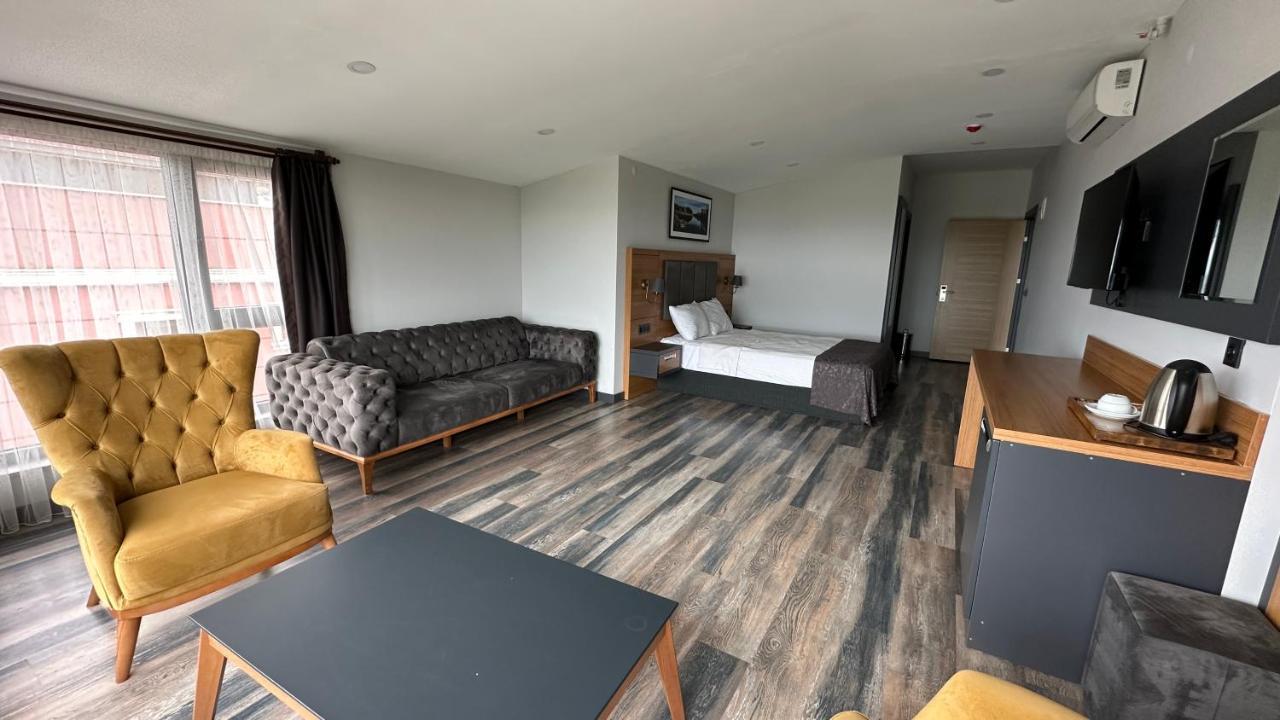 Emay Otel Trabzon Esterno foto
