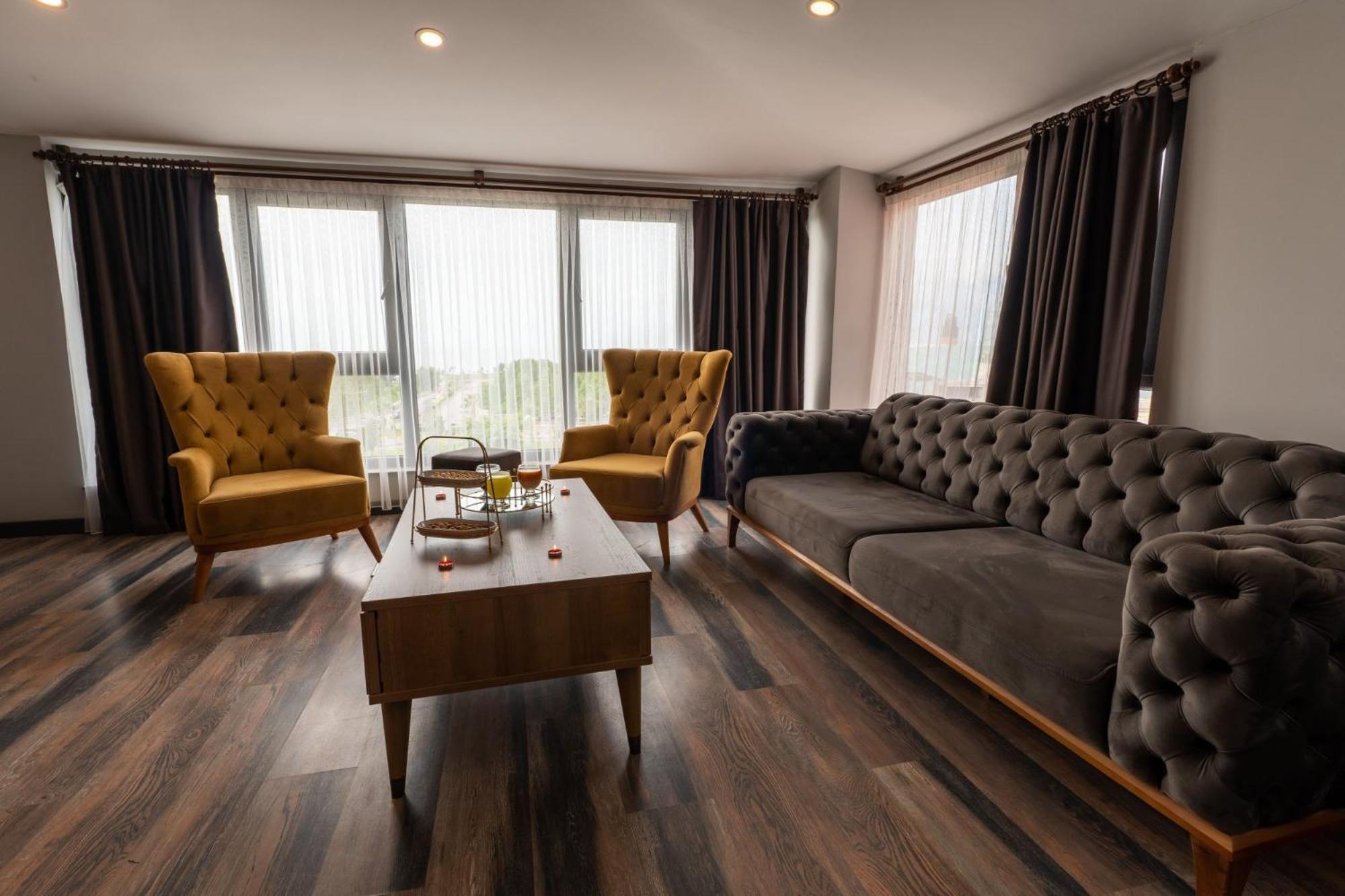 Emay Otel Trabzon Esterno foto