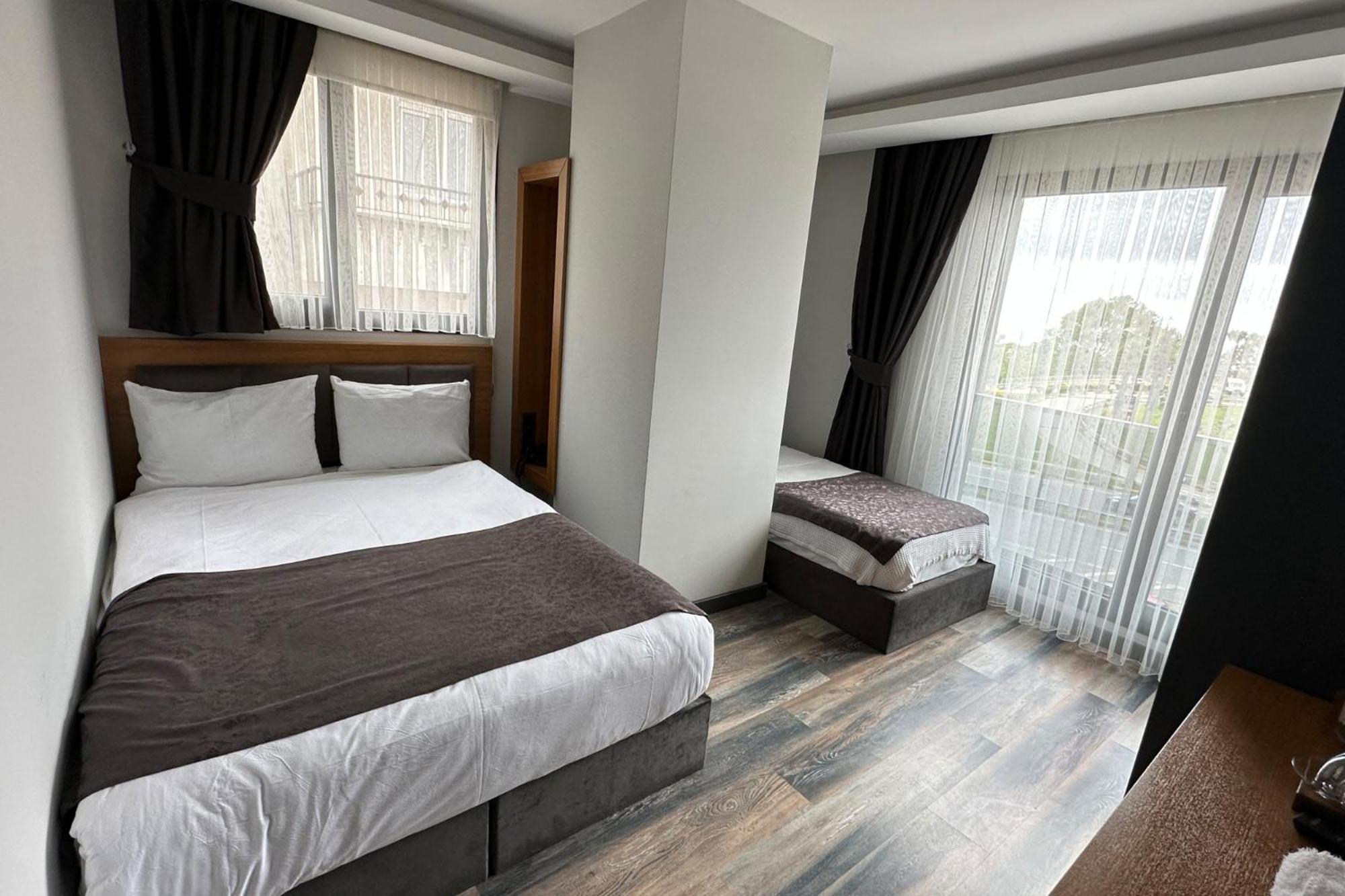 Emay Otel Trabzon Esterno foto