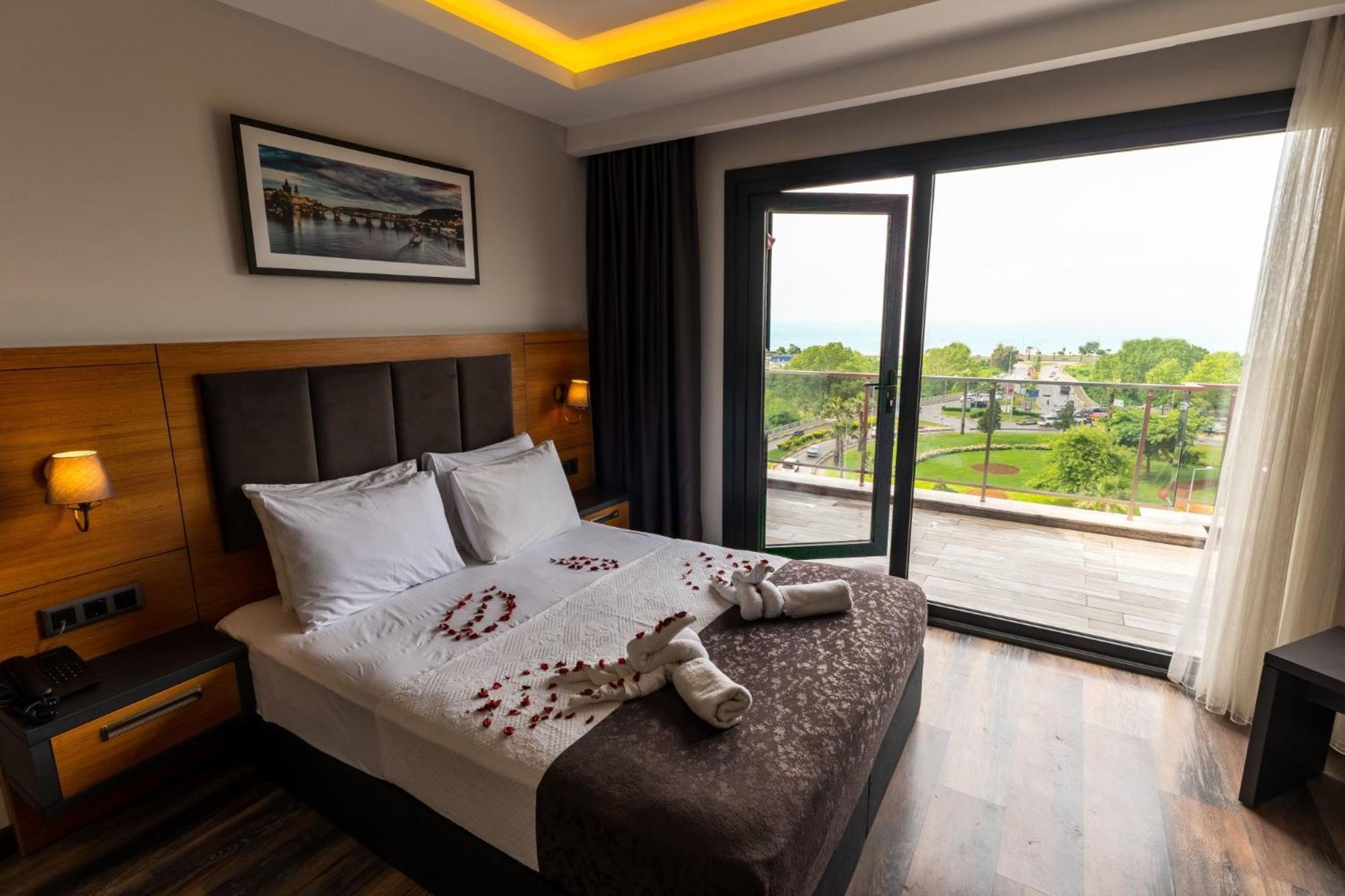 Emay Otel Trabzon Esterno foto